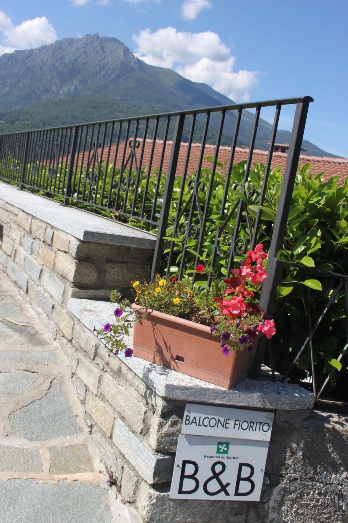 Bed and Breakfast Balcone Fiorito à Menaggio Extérieur photo