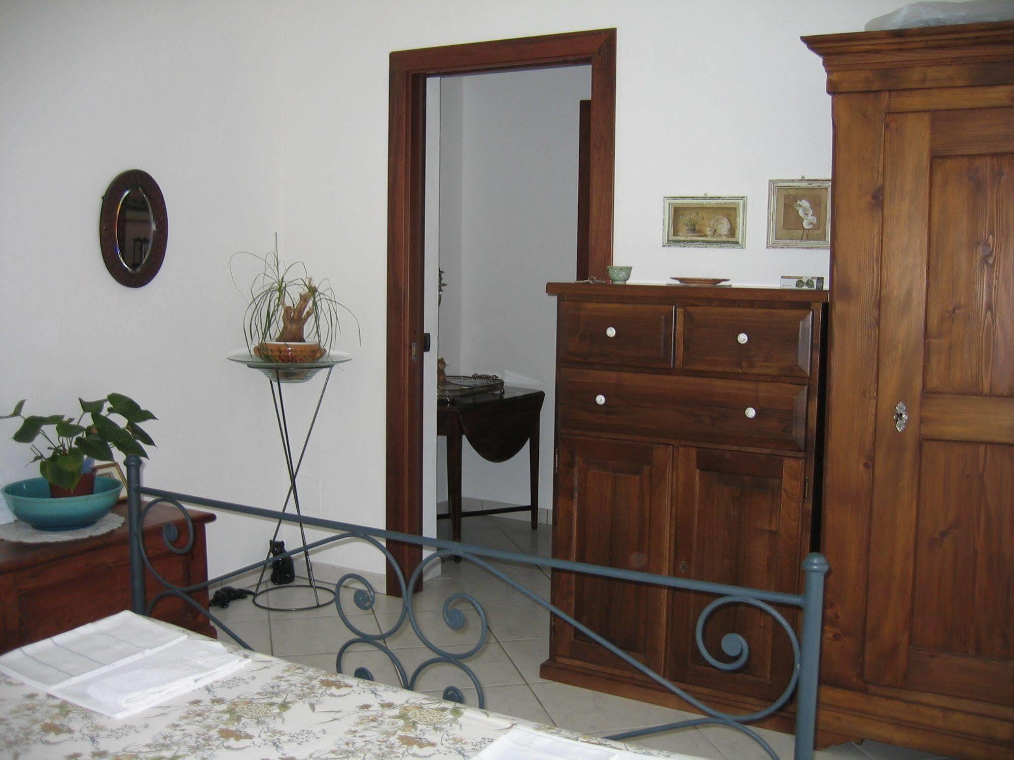 Bed and Breakfast Balcone Fiorito à Menaggio Extérieur photo